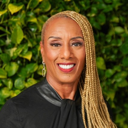 headshot of Laurie Sayles